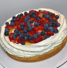 Load image into Gallery viewer, Chantilly Fruit Cake