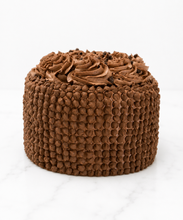 Load image into Gallery viewer, Double Chocolate Cheesecake Cake