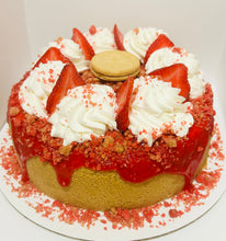 Load image into Gallery viewer, Strawberry Crunch Cheesecake