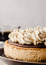 Load image into Gallery viewer, Java Creme’ Crunch Cheesecake