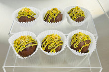 Load image into Gallery viewer, Cheesecake Truffles