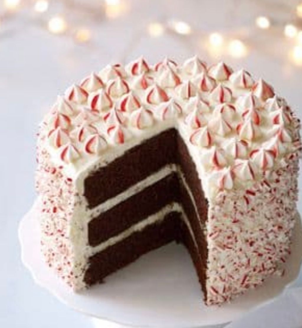 Christmas Kiss Peppermint Chocolate Cake “NEW”